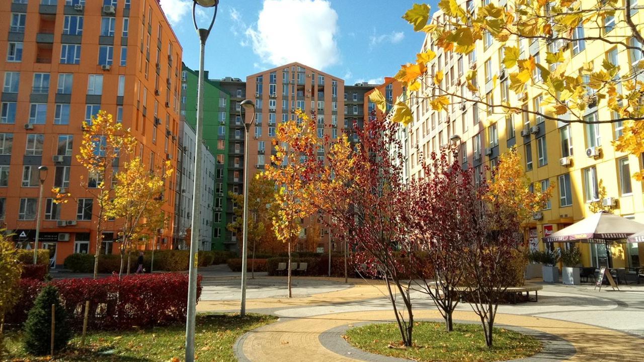Positive Smile Studio Apartment In The Colorful Comfort Town Residental Complex. Kt-06. Kiev Dış mekan fotoğraf