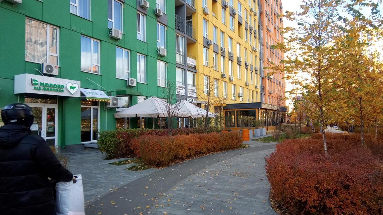 Positive Smile Studio Apartment In The Colorful Comfort Town Residental Complex. Kt-06. Kiev Dış mekan fotoğraf